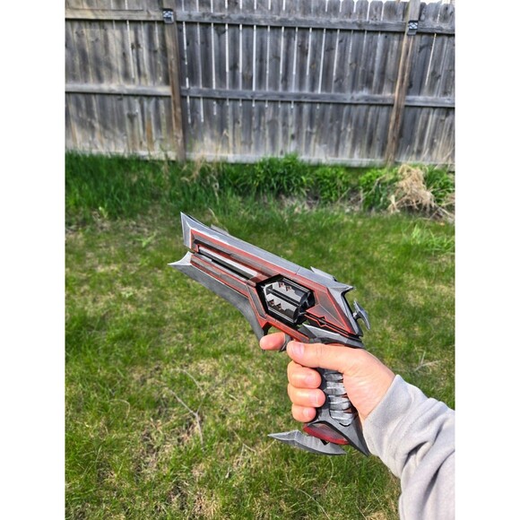 Hand Painted Valorant Kuronami Sheriff - Custom Handmade Gaming Cosplay Prop - Picture 2 of 8